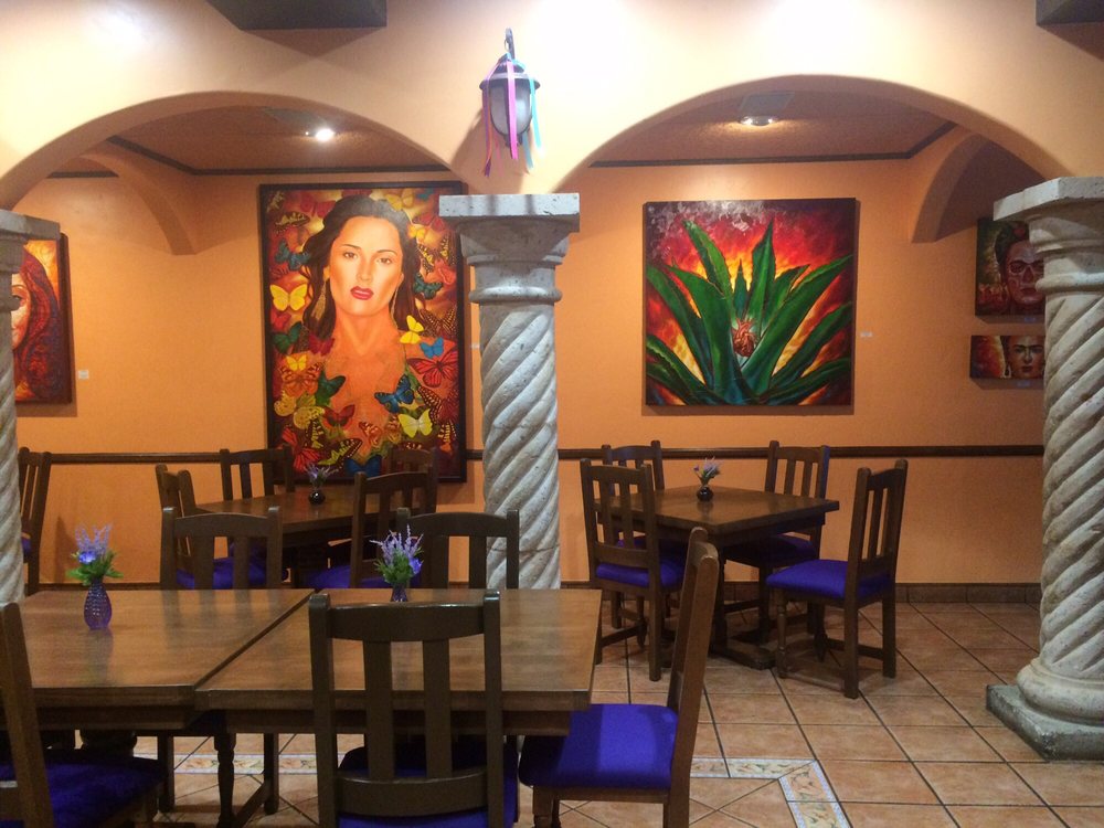 mexican restaurant tables and chairs