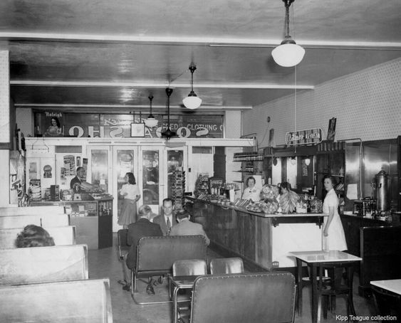 Teague's Soda Shop 1945